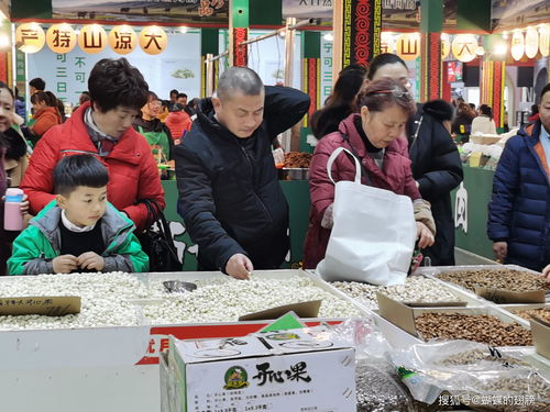 土洋结合引爆消费热潮，四川年货购物节休闲食品销售迎首轮井喷